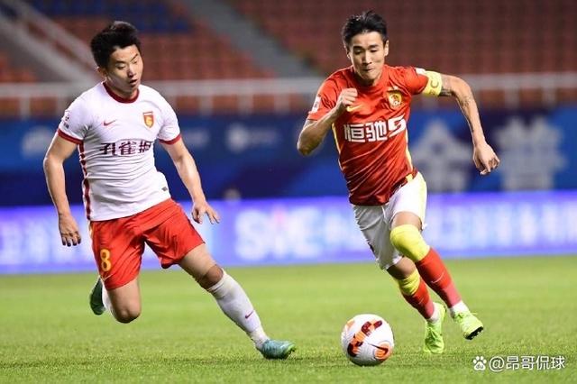 开云体育入口-广州恒大欢奋地胜足协，夺得指尖渡贝