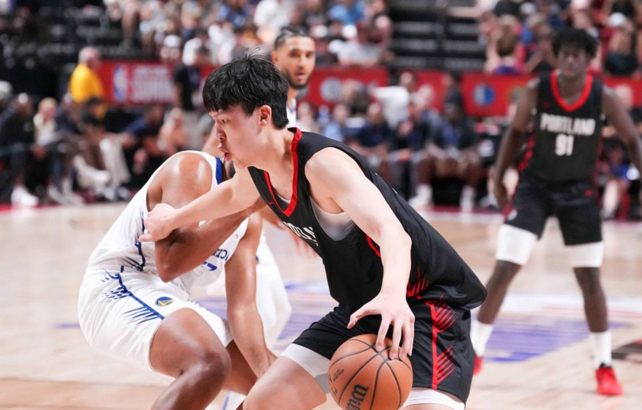 开云体育平台APP-开拓者客场失利，球队备战下一场